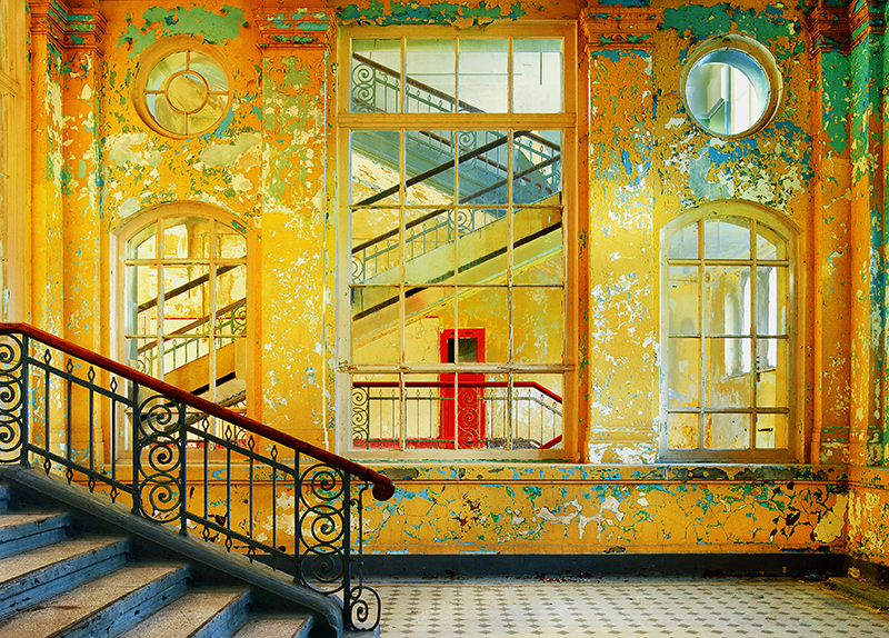 »Die rote Tür«, Fotografie von Hassan J. Richter, 2010.